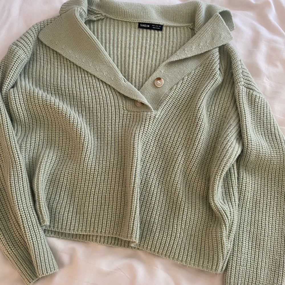 Shein Small Knitted Pullover